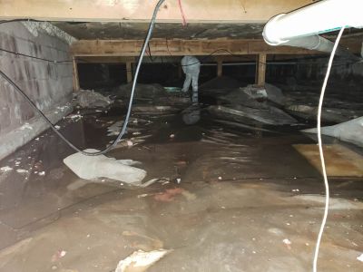 Crawlspace Water Cleanup in Gilbert, AZ